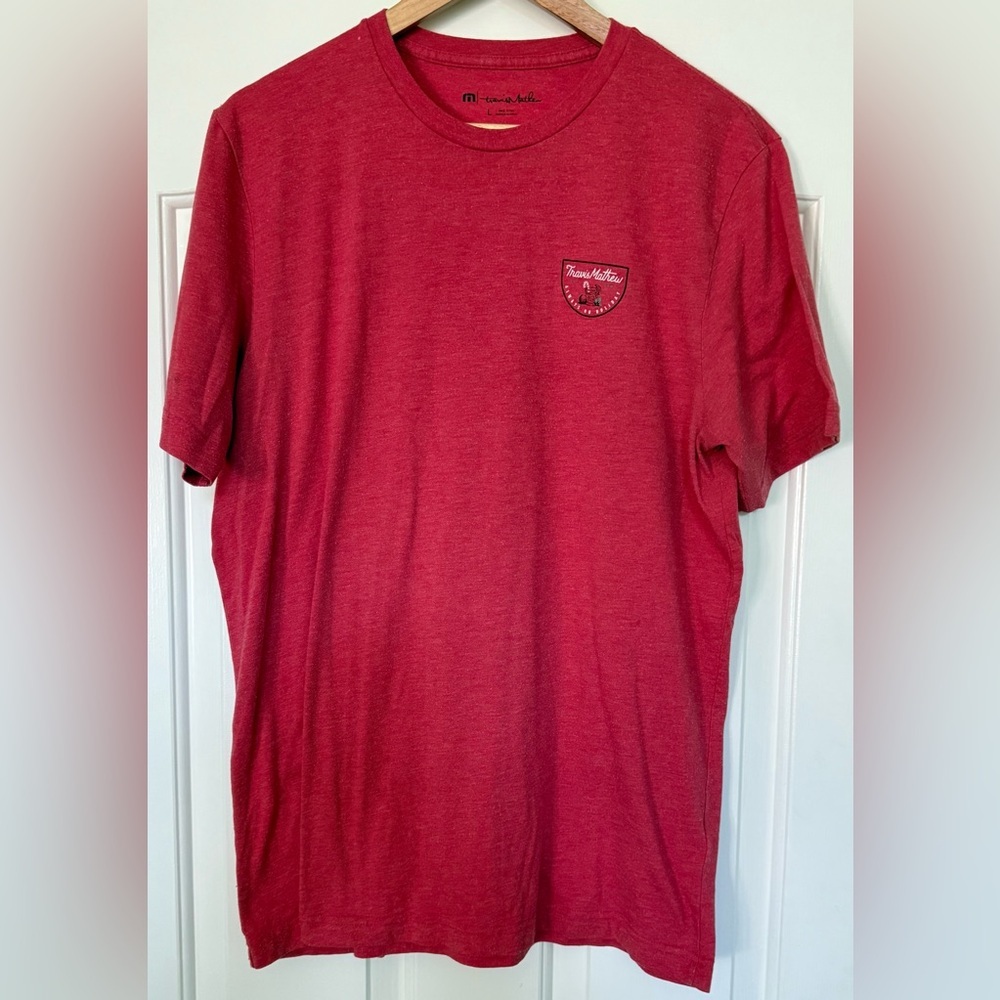 TravisMathew Red Holiday Graphic T-Shirt Men’s Size L – Always On Holiday